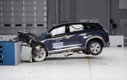 Raih Penghargaan IIHS, Hyundai Nexo Jadi Kendaraan Hidrogen Pertama yang Diuji