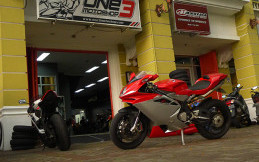 Nih, Paket Modif Biar MV Agusta F4 Makin Hedon