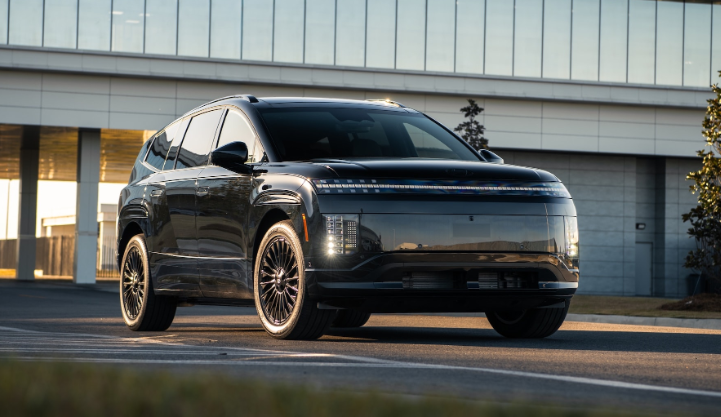 Jadi SUV Listrik Tiga Baris Termahal Hyundai, Intip Bocoran Ioniq 9 Calligraphy Black Ink