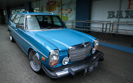 Mercedes-Benz W115 1974 Restomod Total jadi Station Wagon