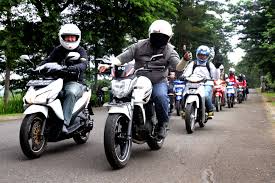 2 Etika Saat Touring