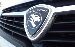 Pemuda Lulusan Universitas Malaysia Tak Suka Proton