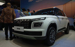 Hyundai VENUE Resmi Melantai di IIMS 2025, Harga Rp340 Jutaan