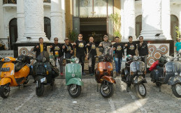 Cara Menarik Universitas Budi Luhur Dukung Vespa World Days 2022