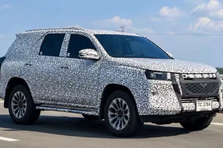 Toyota Fortuner Generasi Terbaru Siap Debut 1 Desember, Punya Panel Digital dan TSS