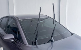 Tips Memosisikan Wiper Saat Mencuci Kaca Mobil, Bisa Dicoba di Rumah