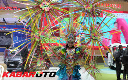 Pemandangan Berbeda Ada Dalam GIIAS 2017
