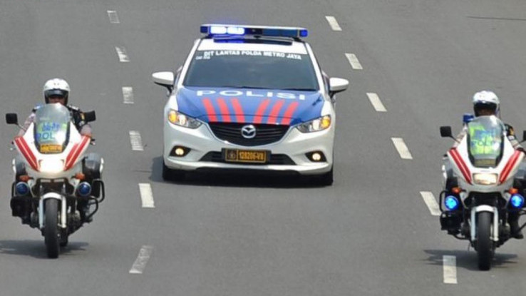 Jangan Sampai Salah, Berikut Urutan  7 Kendaraan Prioritas di Jalan