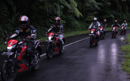 Tuntaskan Trek Sumatera, Suzuki Bandit GSX150 Libas Jalur Sulawesi