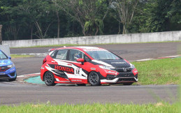 Honda Racing Indonesia Kuasai Balap ITCR pada ISSOM Seri ke-4 2021