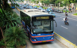 Asyik! 7 dari 12 Koridor Halte Transjakarta Sudah Dilengkapi Fasilitas Wifi Gratis
