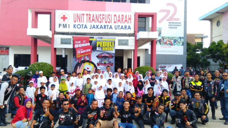 Berbagi Kebaikan di Usia ke-4 Saung Bikers Jakarta Utara 