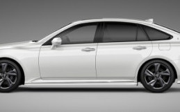 Generasi ke-14 Toyota Crown Akan Tampil di Tokyo Motor Show 2017