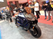 Galeri Foto Motor Listrik BMW CE 04