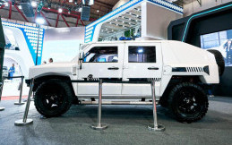 Tak Hanya Mobil Militer, Pindad Rangkul India Bikin Bus Listrik