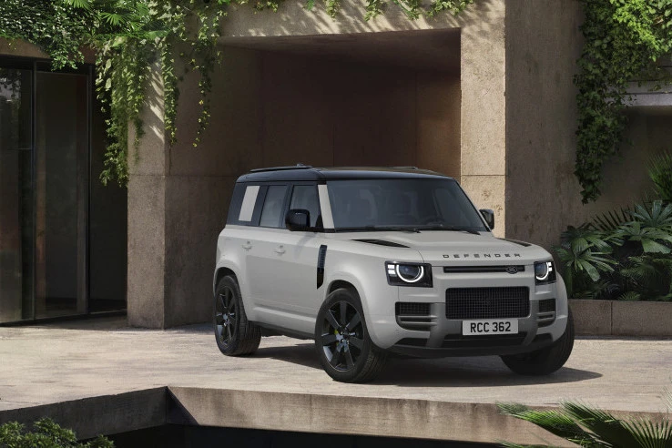 Kebaruan Land Rover Defender 4x4 Bertema Offroader Mewah