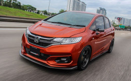 Honda Jazz Tampil Klimis Namun Gahar