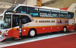 Deretan Bus Tampil Memukau GIIAS 2018