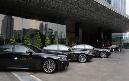 BMW Indonesia Serahkan 6 Mobil Mewahnya dalam Perayaan Perusahaan Berlian
