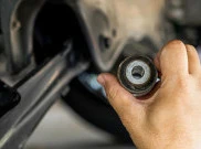 Pengemudi Wajib Tahu! Mengenal Fungsi Bushing Suspensi Pada Truk