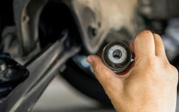 Pengemudi Wajib Tahu! Mengenal Fungsi Bushing Suspensi Pada Truk