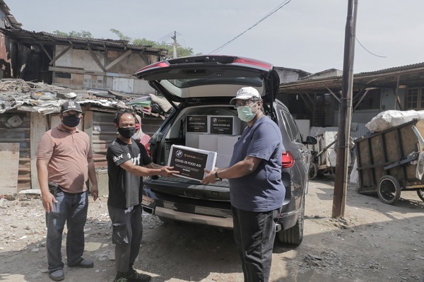 BMW Indonesia Kembali Salurkan Paket Sembako untuk Masyarakat Terdampak Covid-19 