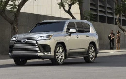 Lexus LX Anyar Suguhkan Varian Hybrid LX 700h dan Fitur Off-Road Canggih
