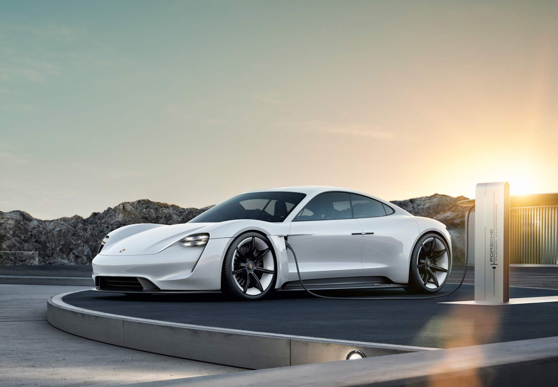Ini Bocoran Porsche Mengenai Sumber Tenaga Mobil Listrik Taycan
