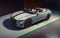 Hanya Ada 16 Unit di Dunia, Bentley Batur Convertible Jadi Mahakarya Terakhir Mesin W12