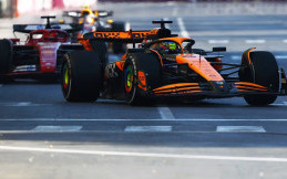 Hasil F1 Azerbaijan 2024: Oscar Piastri Juara, Carlos Sainz dan Sergio Perez Bertabrakan