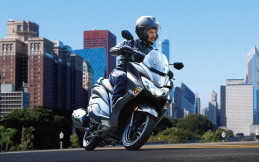 Suzuki Burgman Street 125 EX 2023 Resmi Meluncur, Dibekali Mesin Baru