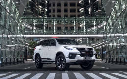 Naksir Innova Reborn atau Fortuner, Toyota  ada Promo Menarik Nih!