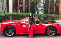 Tampil di Asian Games, Anggun C Sasmi Bawa Ferrari