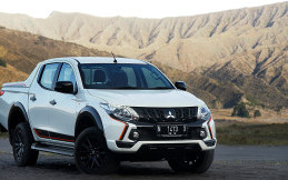 Mitsubishi Triton Athlete Jelajahi Kawasan Gunung Bromo