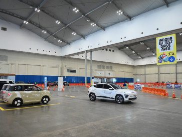 Daftar Kendaraan Listrik Ini Bisa Dicoba di Area Indoor GJAW 2025