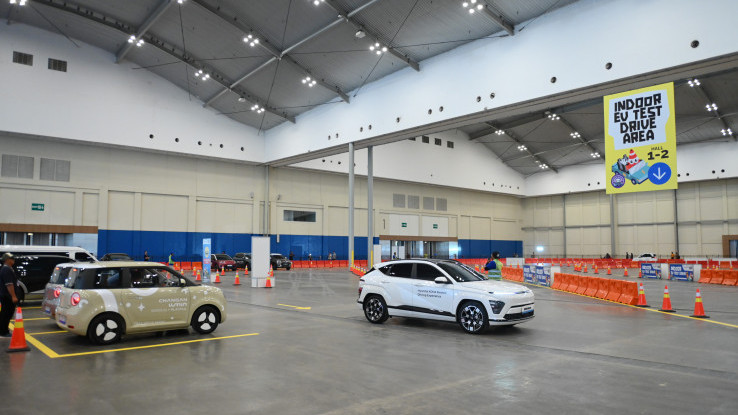 Daftar Kendaraan Listrik Ini Bisa Dicoba di Area Indoor GJAW 2025