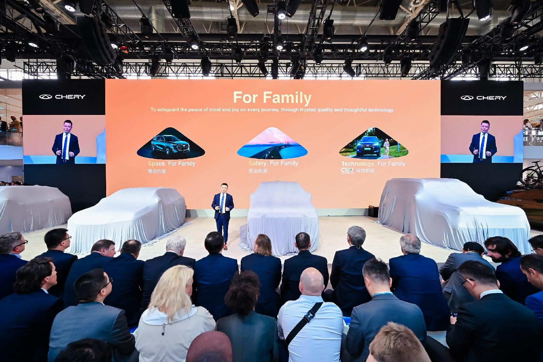 Chery Tiggo 7 dan Tiggo X7 Debut Global, SUV Keluarga Terbaru Resmi Diperkenalkan