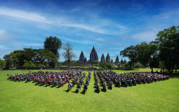 305 Bikers Ducati Indonesia Kumpul di Candi Prambanan