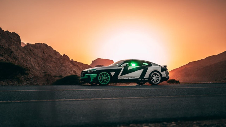 Penampilan Travis Pastrana Bareng Bentley Supersports Modifikasi