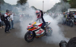 Sam Lowes: 