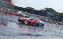 Meski Hujan Deras, Drifter Gaspol Hibur Penonton Intersport World Stage 2019 BSD