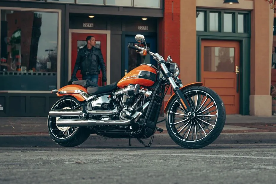 Harley-Davidson Breakout 117, KabarOto