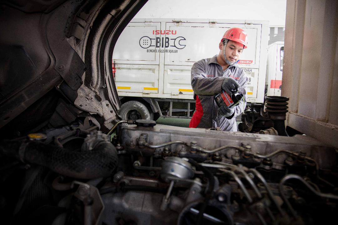 Parts Mobil Komersial yang Wajib Dicek Saat Gempuran Abu Vulkanik