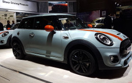 Begini Tampilan MINI Cooper S Ice Blue Limited Edition