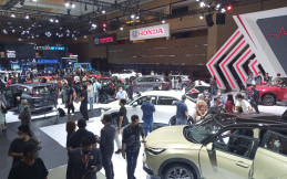 Pengunjung Mulai Padati IIMS Hybrid 2022, Begini Cara Beli Tiketnya