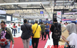 Pengunjung Padati Hari Pertama GIIAS 2017