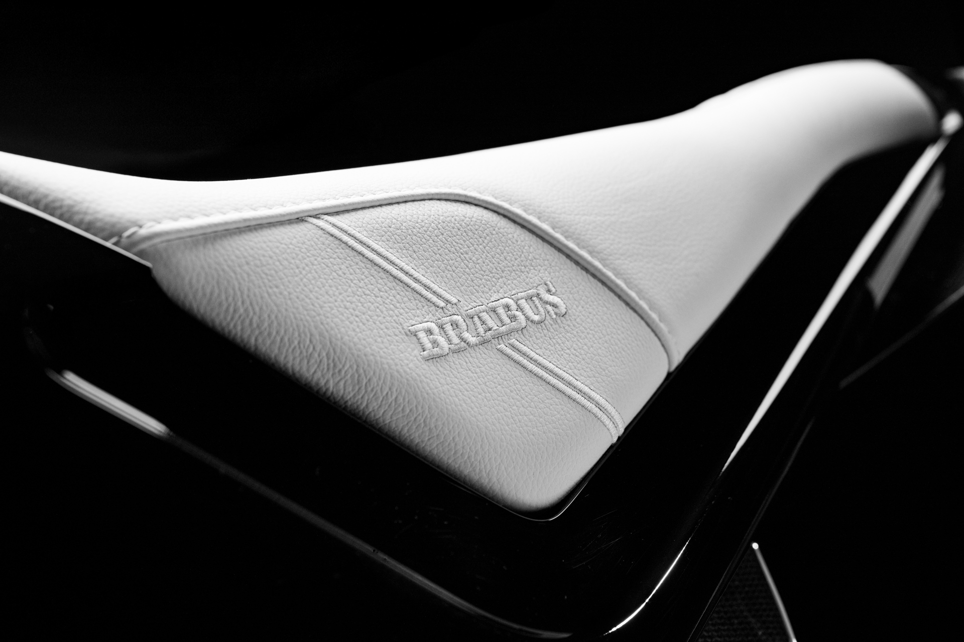 Brabus Urban E Fragment Edition: Motor Listrik Kustom 10 Unit!