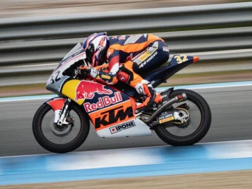 Kiandra Ramadhipa Menang di Race 2 RBRC 2026 Spanyol