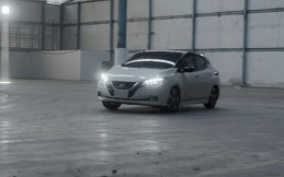 Mobil Listrik Nissan Leaf Bisa Drifting?