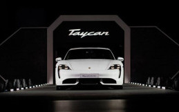 Suspensi Bermasalah, Porsche Taycan dan Panamera Kena Recall